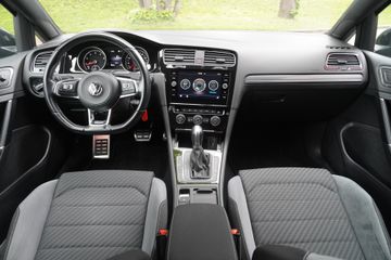 Volkswagen Golf - 12