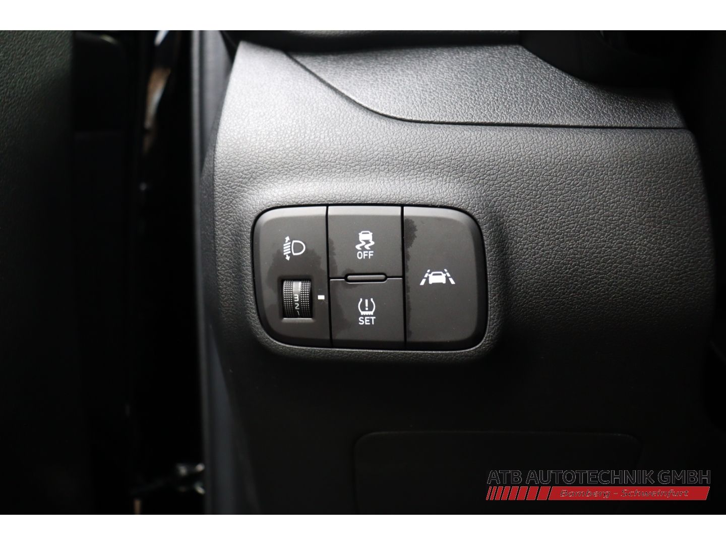 Fahrzeugabbildung Hyundai i10 1.0 Benzin M/T Connect & Go Navi Apple CarPl