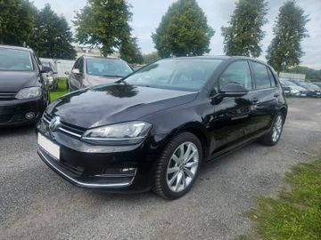 Volkswagen Golf - 1
