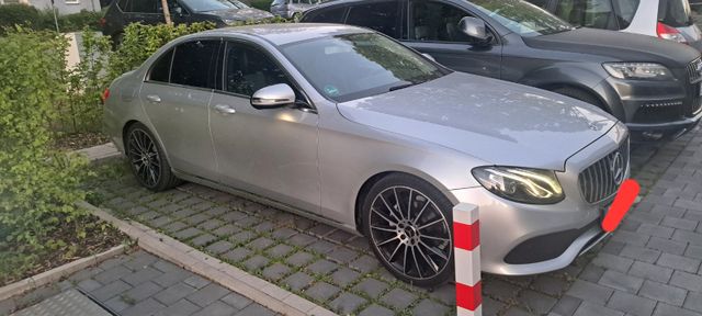 MERCEDES-BENZ E 200 AMG Diesel