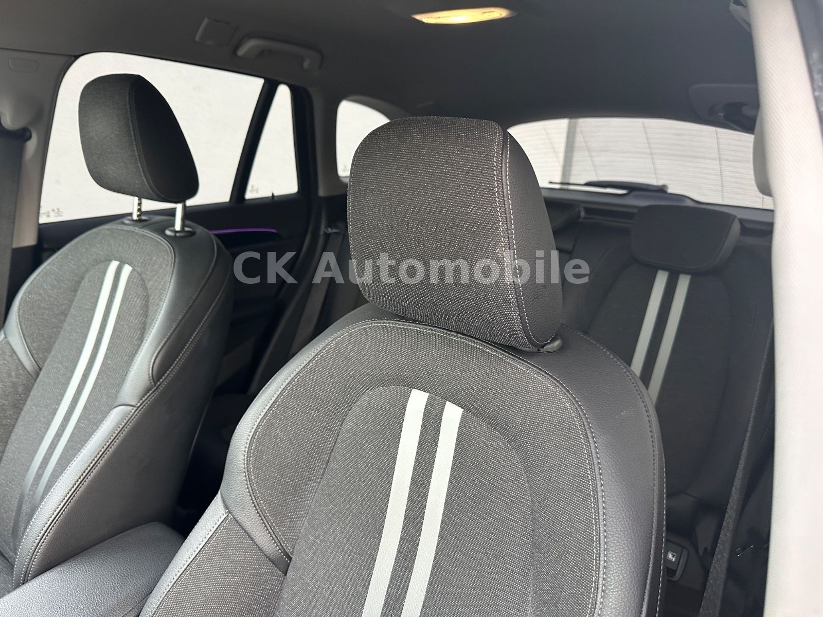 Fahrzeugabbildung BMW X1 sDrive 20d Sport-Line/Navi/LED/Tempomat/AHK
