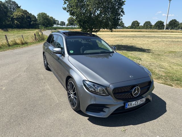 MERCEDES-BENZ E 350d T AMG Line Autom. AMG Line