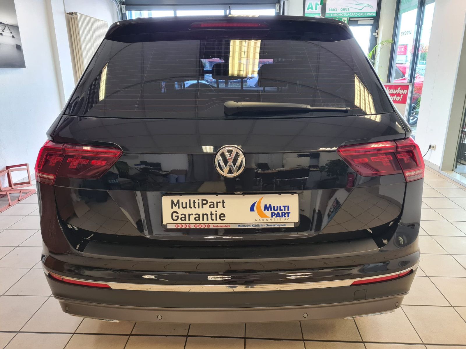 Fahrzeugabbildung Volkswagen Tiguan Allspace Highline 4Motion / LED / NAVI /
