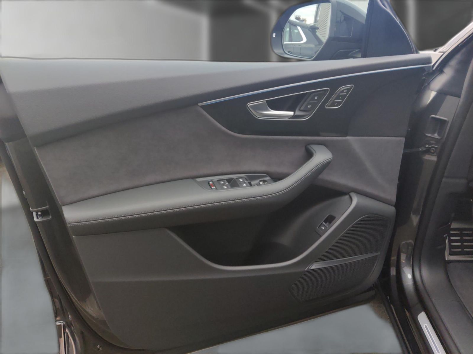Audi RSQ8 - Bild 17