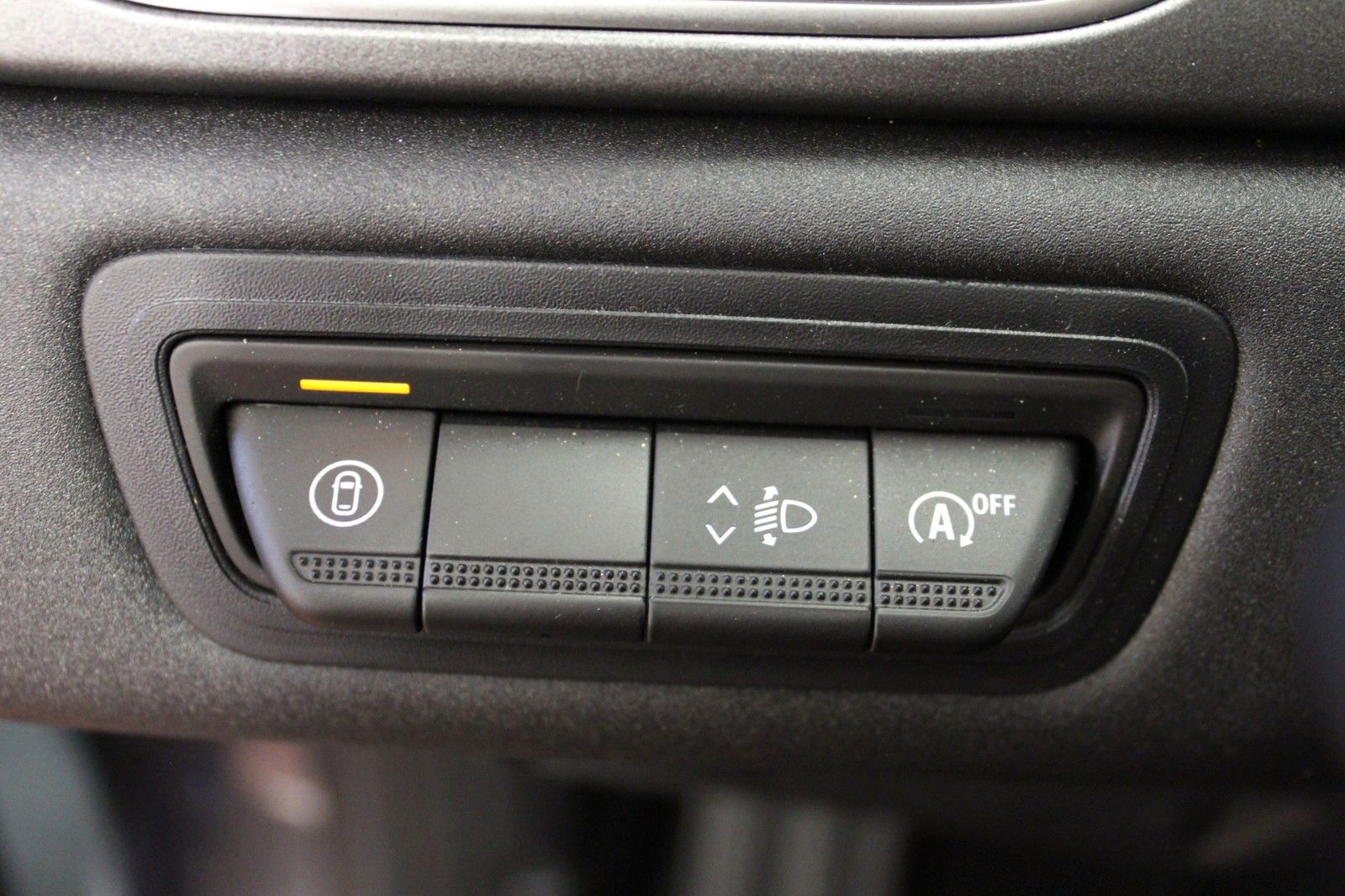 Fahrzeugabbildung Renault Captur Mild Hybrid 140 Techno*Winterpaket*