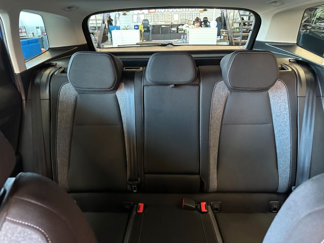 MYAUTOCENTER – Gebraucht- und Jahreswagen mit Werkstattservice in Pfaffenhofen Skoda Karoq*KEYLESS*StHZ(VH)*2-ZONEN*ACC*LED*CARPLAY*
