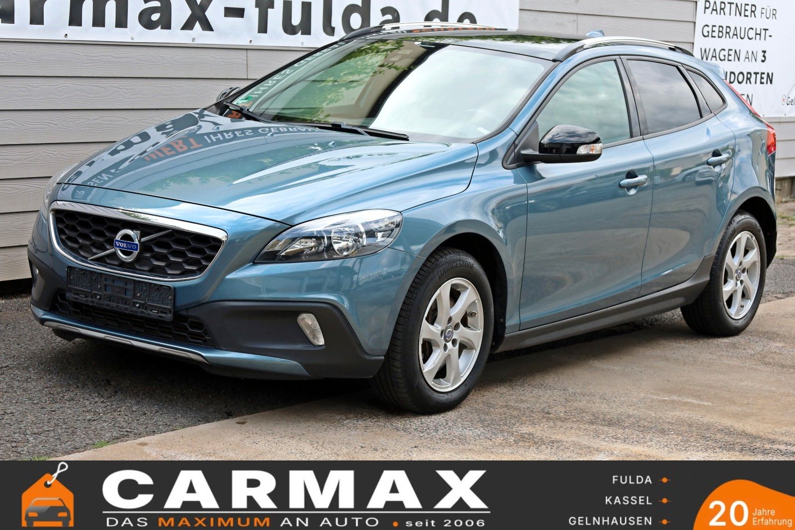 Fahrzeugabbildung Volvo V40 CrossCountry Kinetic AWD Navi,Panorama,Bliss