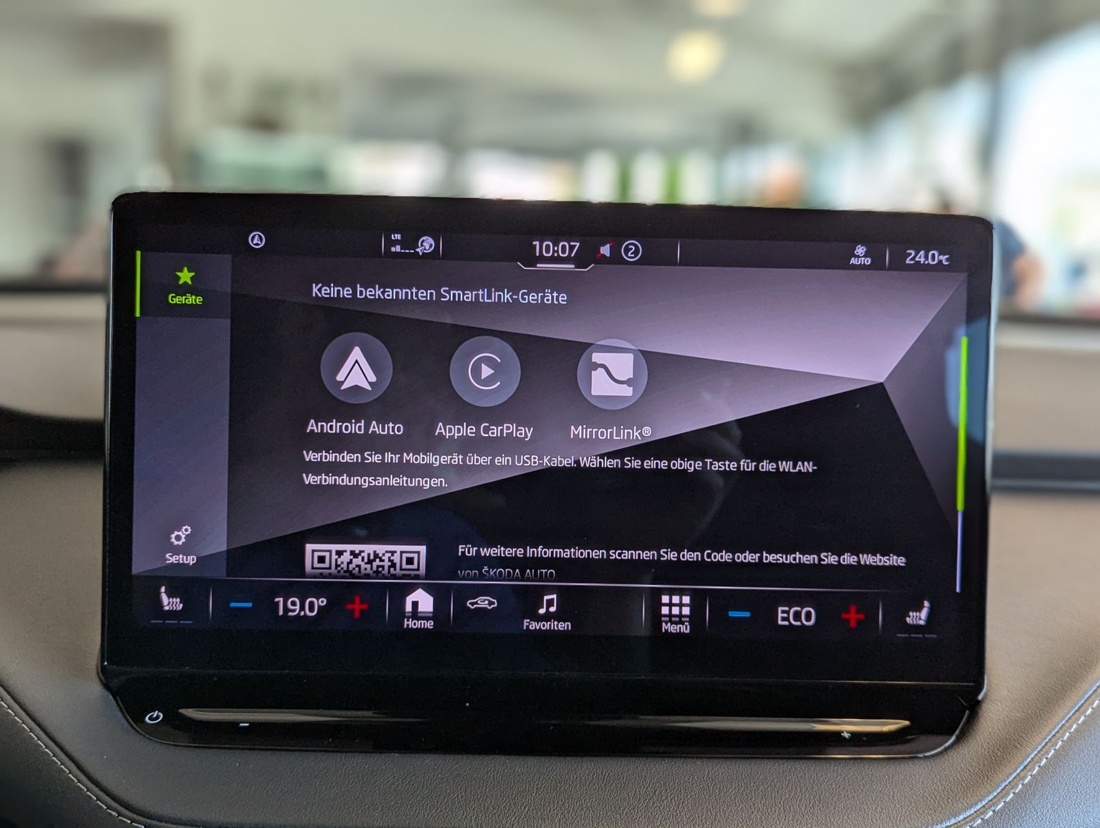 SKODA Enyaq 80 Sportline ACC Pano DCC Memory 360° HOD - Image 32