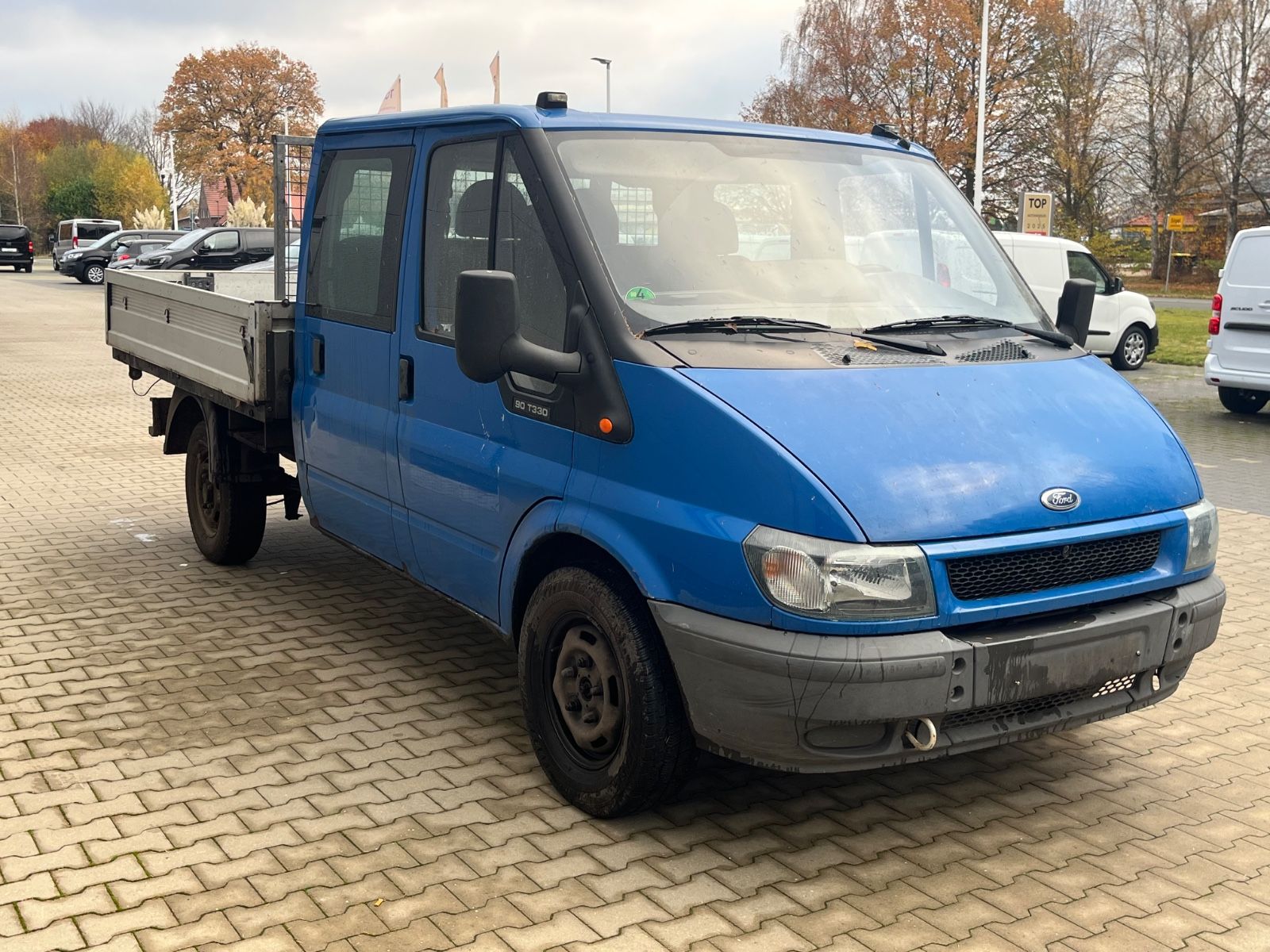 Fahrzeugabbildung Ford Transit Pritsche 2.4 FT 330 Mittel