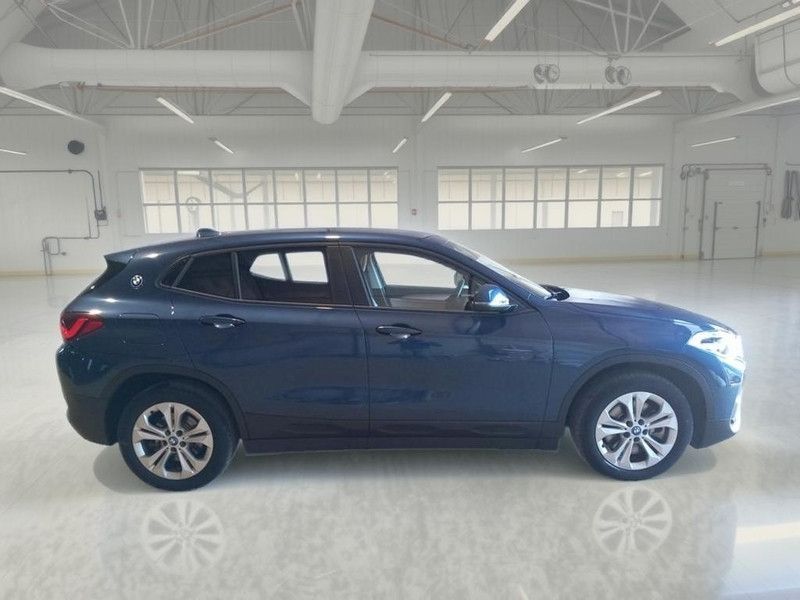 BMW X2 XDRIVE 25E BUSINESS X AUTOMATICO SUV imagem 3