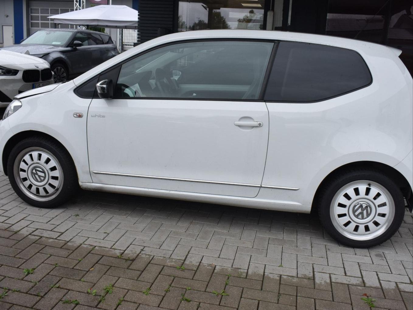 Volkswagen up! white up! TÜV03/2028