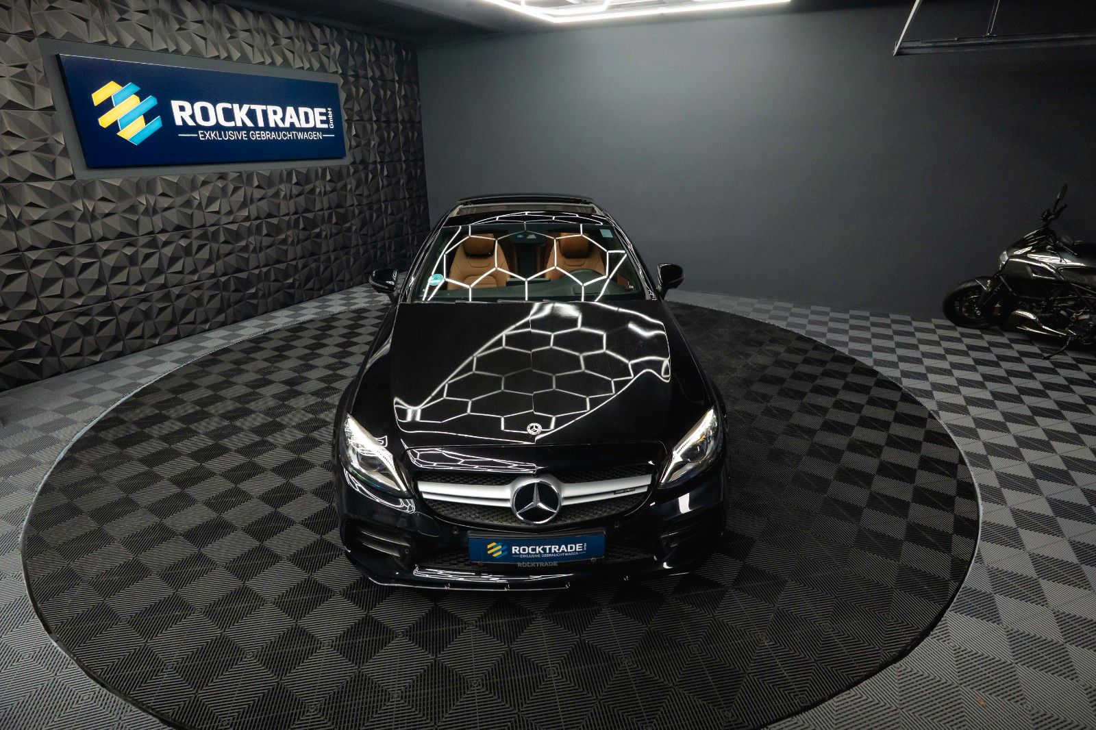 Fahrzeugabbildung Mercedes-Benz C 43 AMG Coupe 4Matic*LED*Virtual*Pano*Burmester