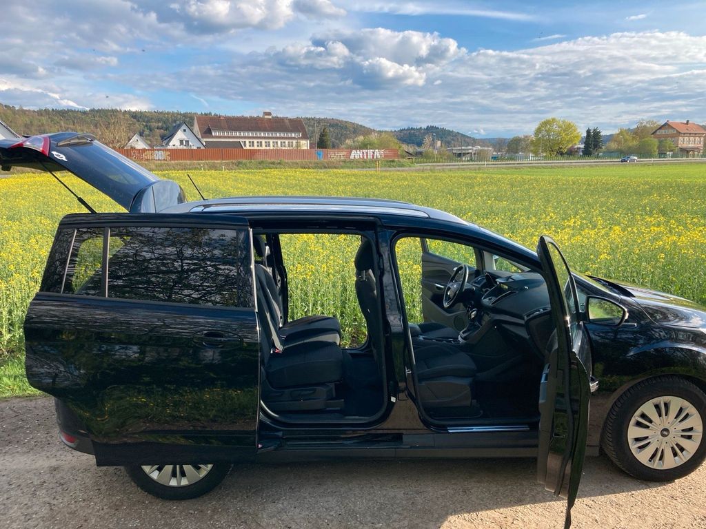 Image of Ford Grand C-Max