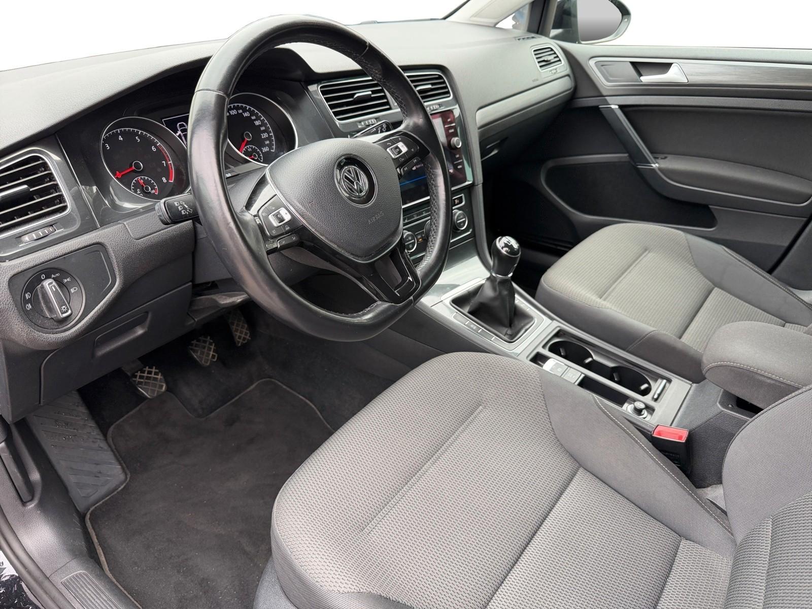 Volkswagen Golf VII Lim+Kamera+Carplay+AHK+