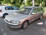 Volvo V70 2.5T - knapp 250.000 km gelaufen