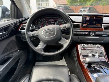 Audi A8 - 11