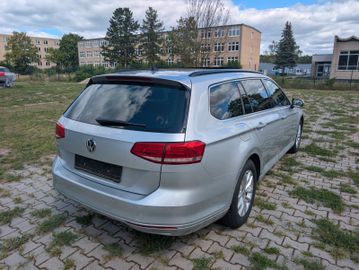 Volkswagen Passat Variant - 8