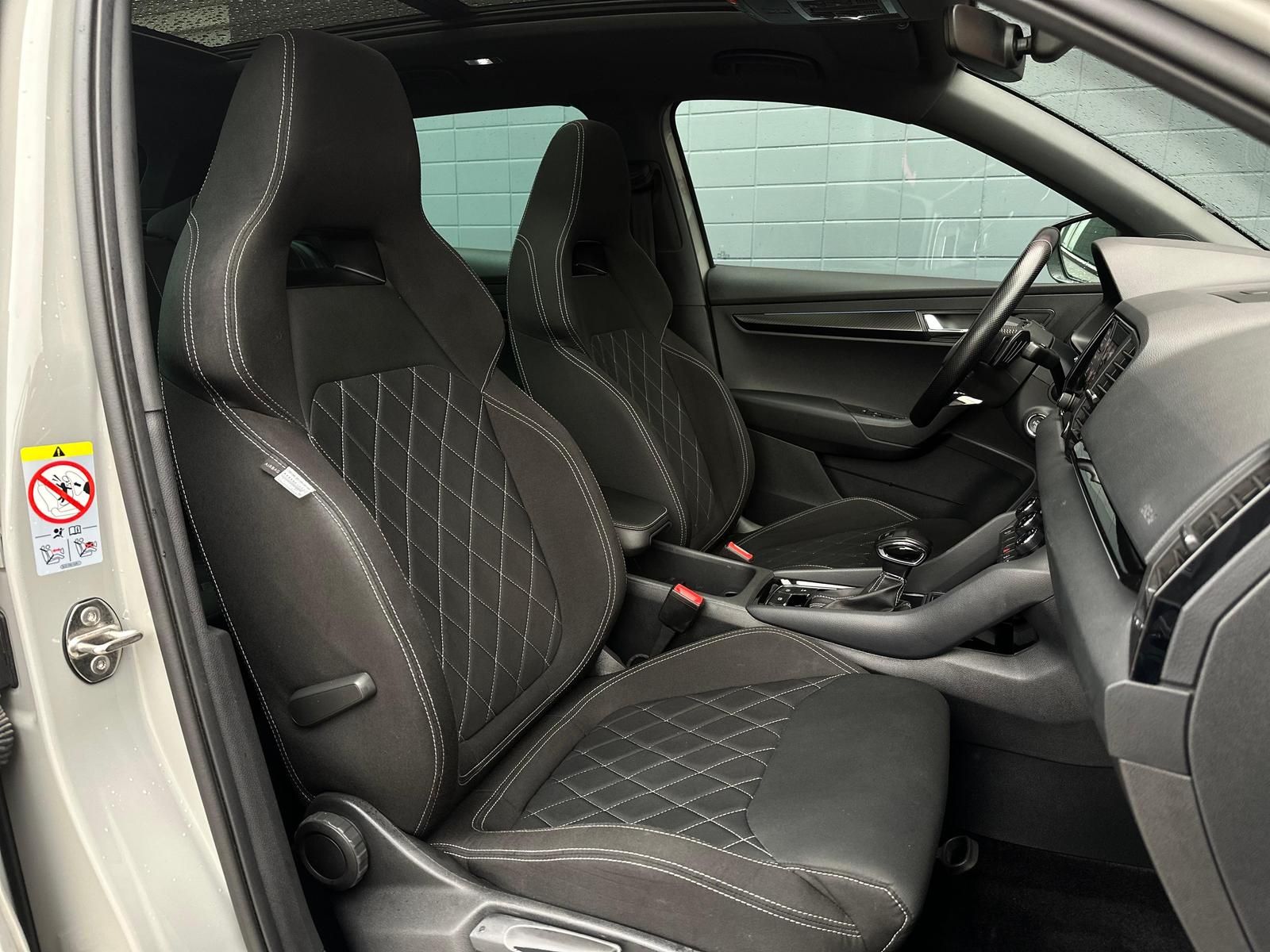 SKODA Karoq 1.5TSI SPORTLINE LED#AHK#PANO#TEMPO#PDC#FH - Image 15