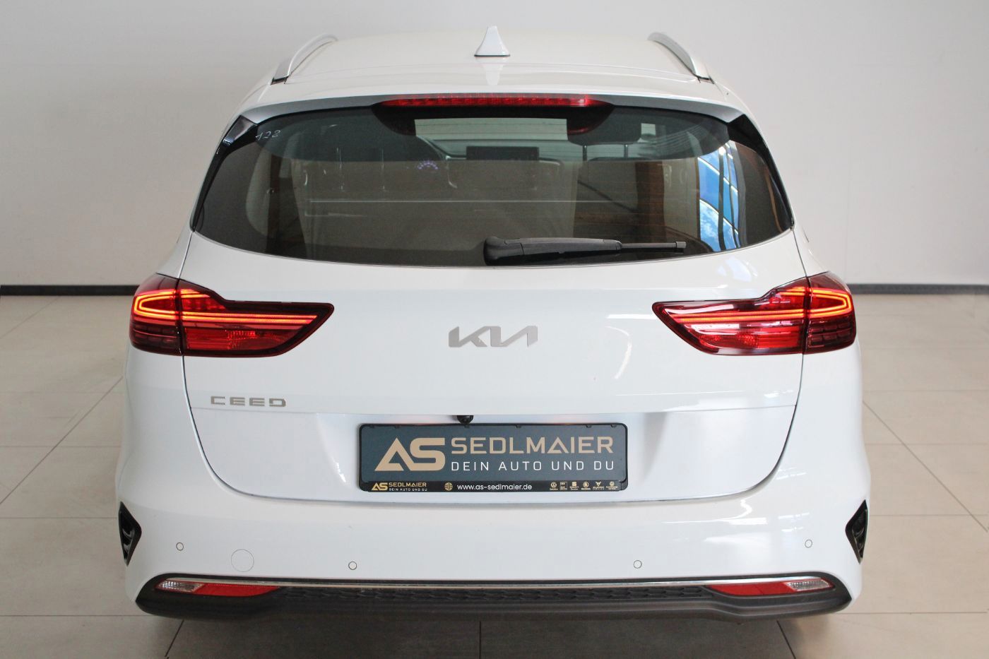 Kia cee'd Sportswagon 1.6 CRDi Vision RCam|SHZ|LenkH imagem 3