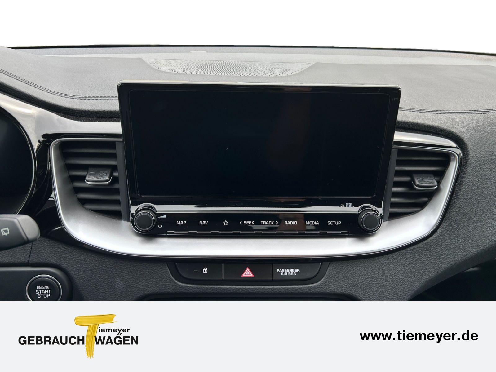Kia Ceed SW 1.5 DCT GT Line TechnologieP LED NAV JBL