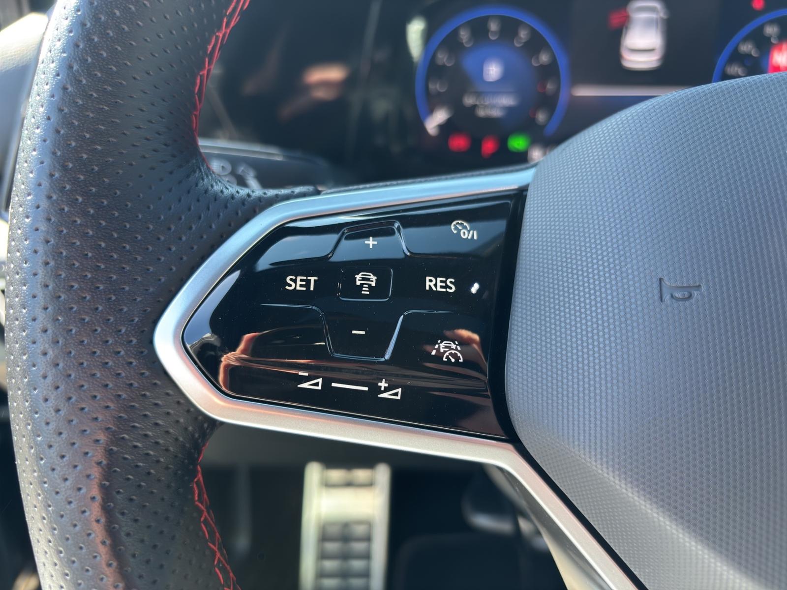 Volkswagen Golf VIII GTI 2.0 TSI Navi ACC IQ.LIGHT Pano Sit, миниатюра 11