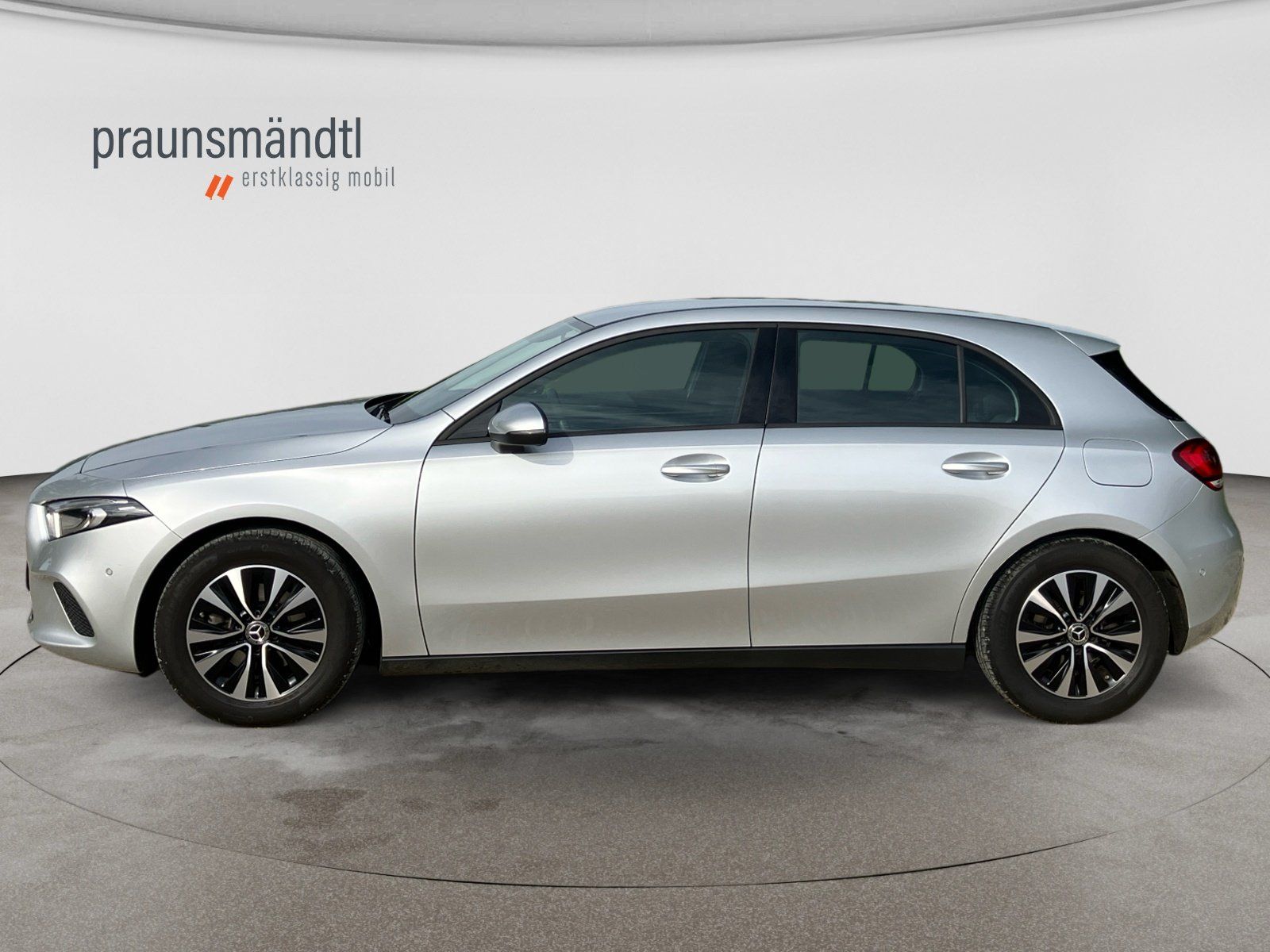 Mercedes-Benz A 180 Adnanced PTS Kamer MBUX NAVI SHZ LED LMR16 foto 2