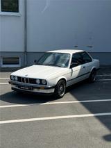 BMW E30 318i vVFL Tausch - BMW 318 aus 1987: 318i