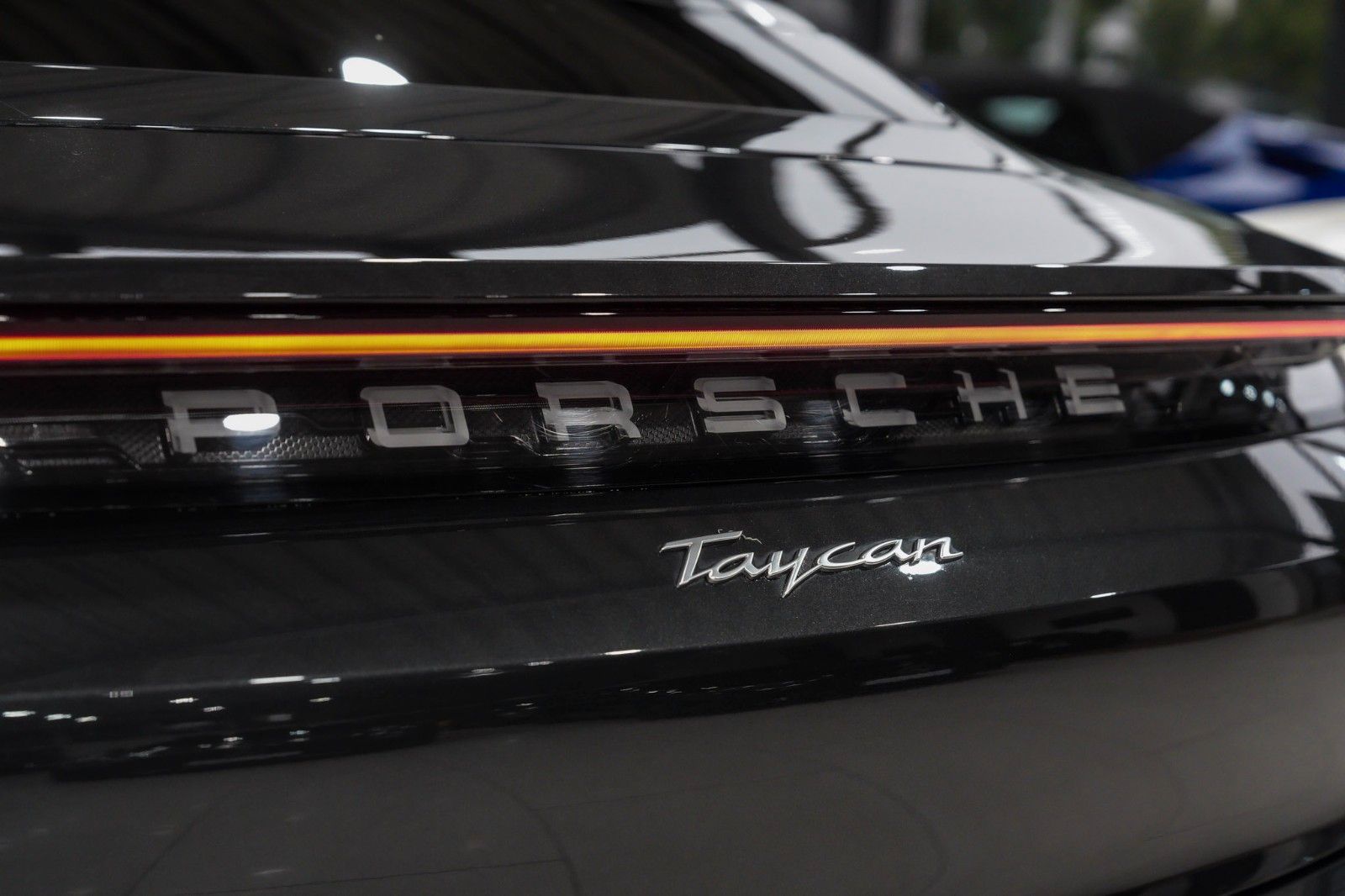 Porsche Taycan HEAD-UP SOUND-PACK. LED PASM NAVI DAB foto 12