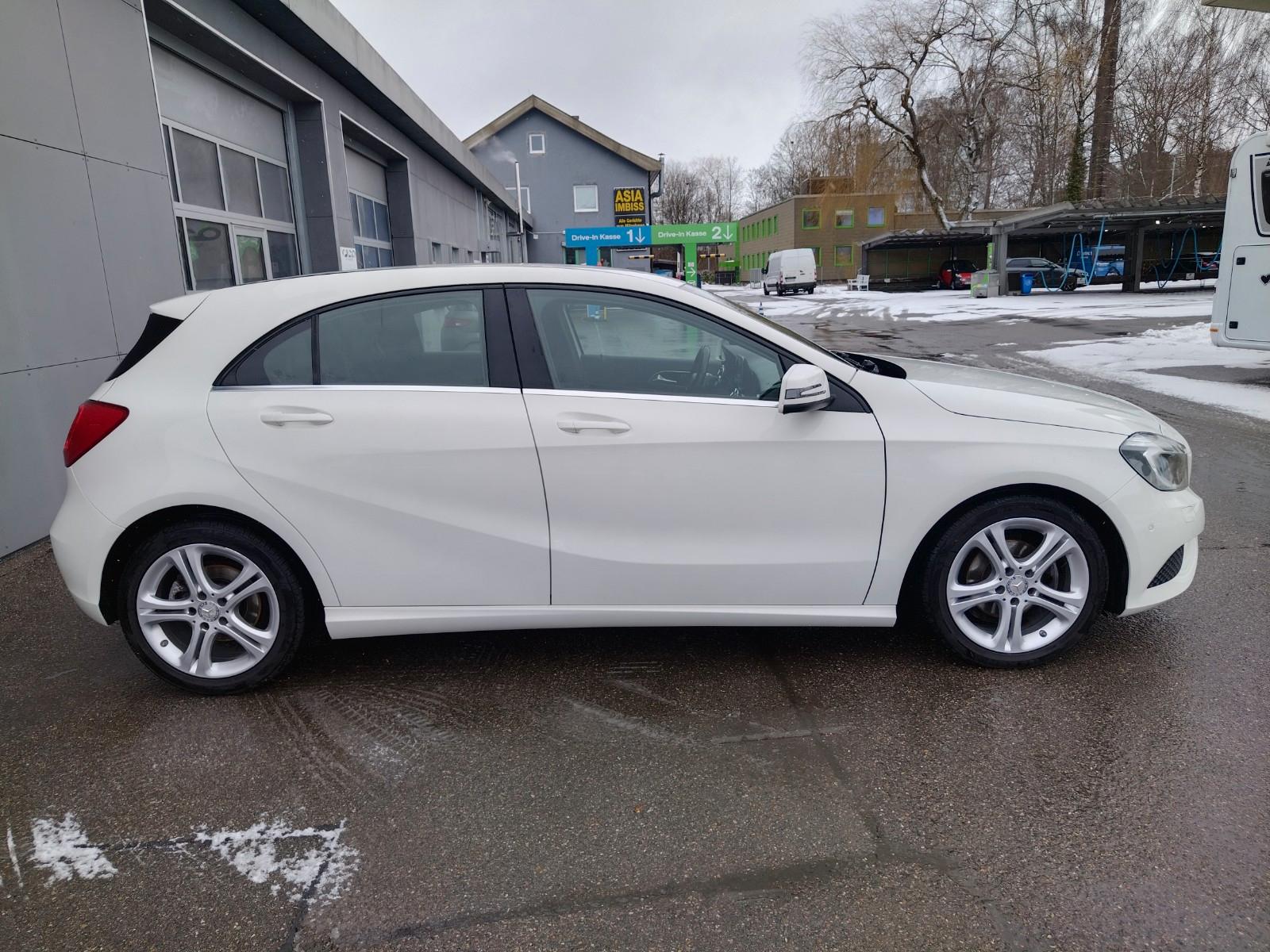 Mercedes-Benz A 180 CDI / d BlueEfficiency+ILS+NAVI+PDC+XENON