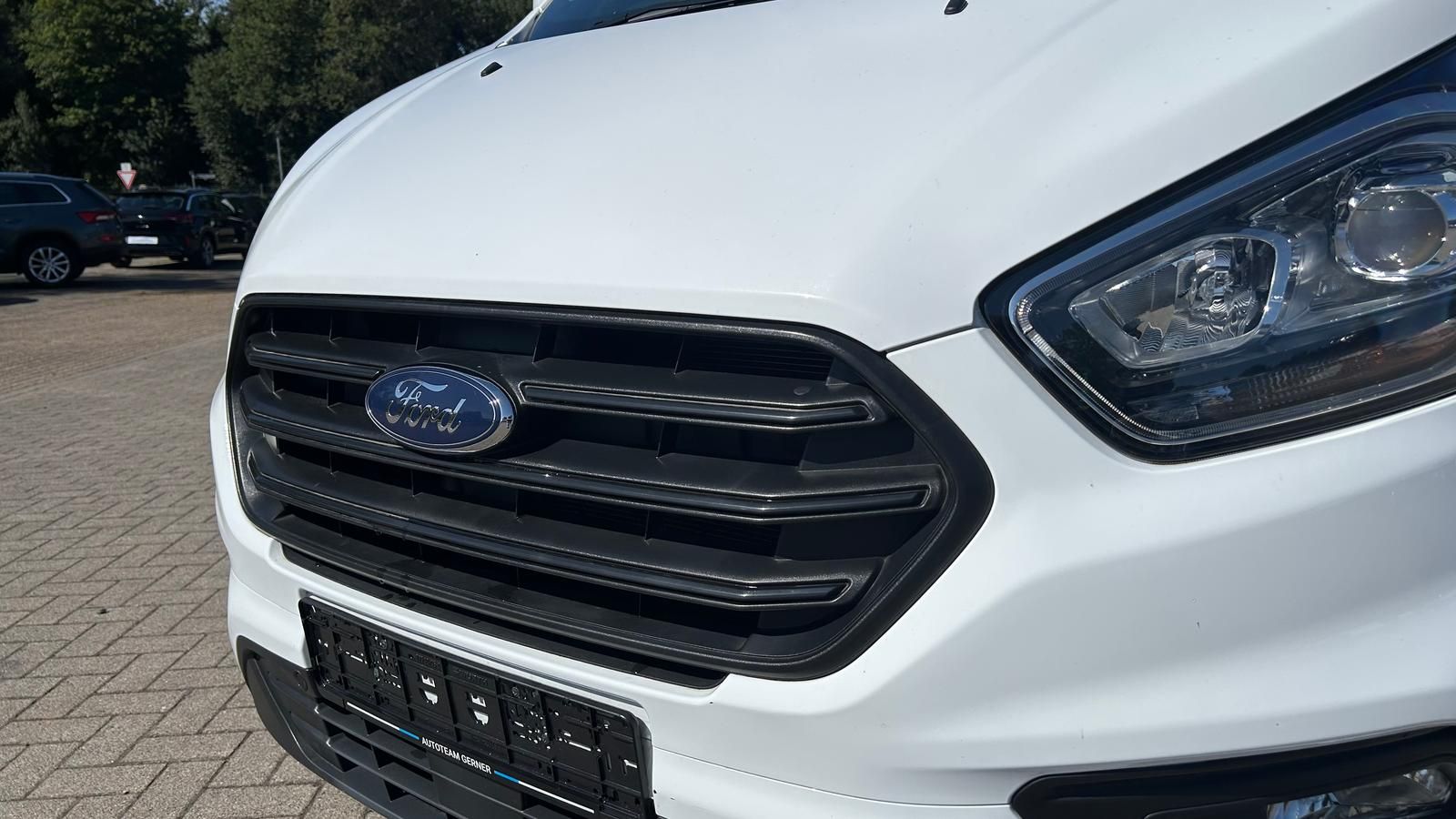 Ford Transit Custom 340L2 2.0 9-Sitz AHK*KLIMA/CarPla imagem 2
