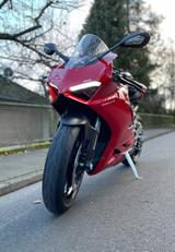 Ducati Panigale V2 +Garantie, neue Reifen& Service  - DUCATI PANIGALE V2 S