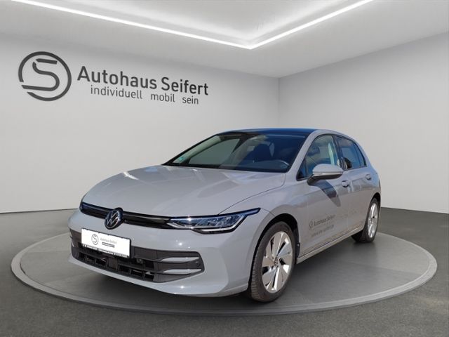 Volkswagen Golf 8 Life 1.5 TSI 6G foto 2