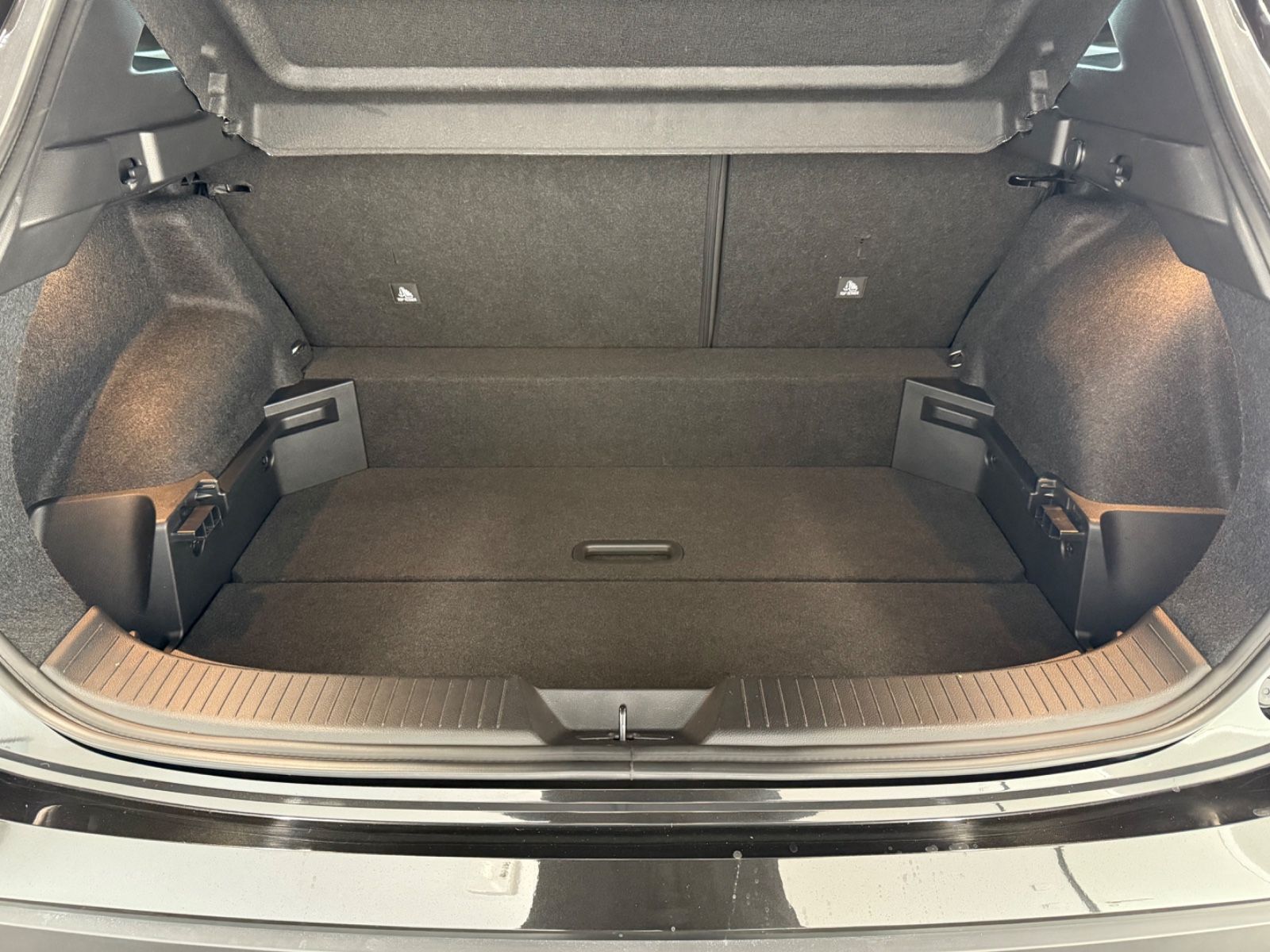 Fahrzeugabbildung Nissan Qashqai Tekna, 360° Kamera, Navi, WP, Panod.