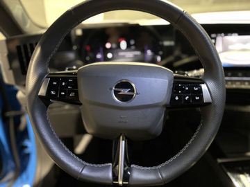 Fotografie 17 des Opel Astra Sports Tourer 1.2 Turbo Automatik GS