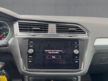 Volkswagen Tiguan - 11