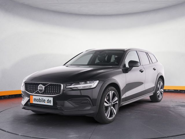 Volvo V60 Cross Country B4 AWD Plus LM 19''+MET+SKP+