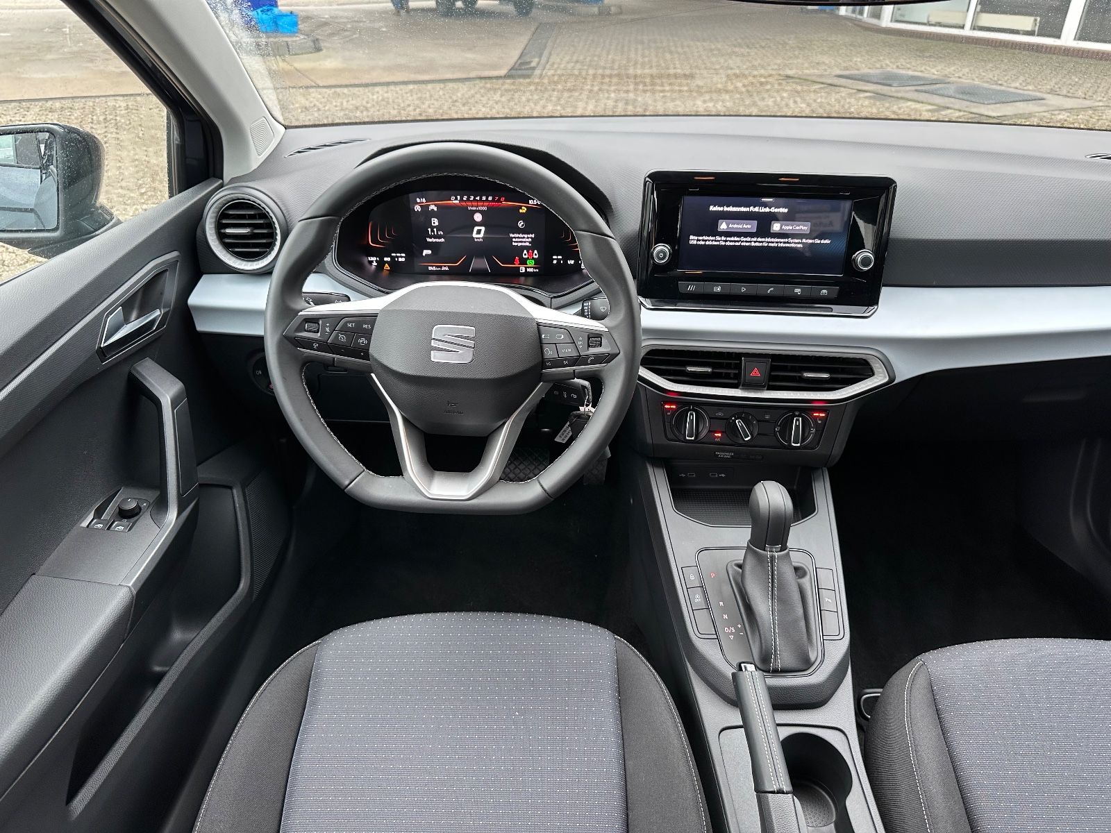 Fahrzeugabbildung SEAT Ibiza 1.0 TSI Style DSG ACC/LED/SHZG/Einparkh.