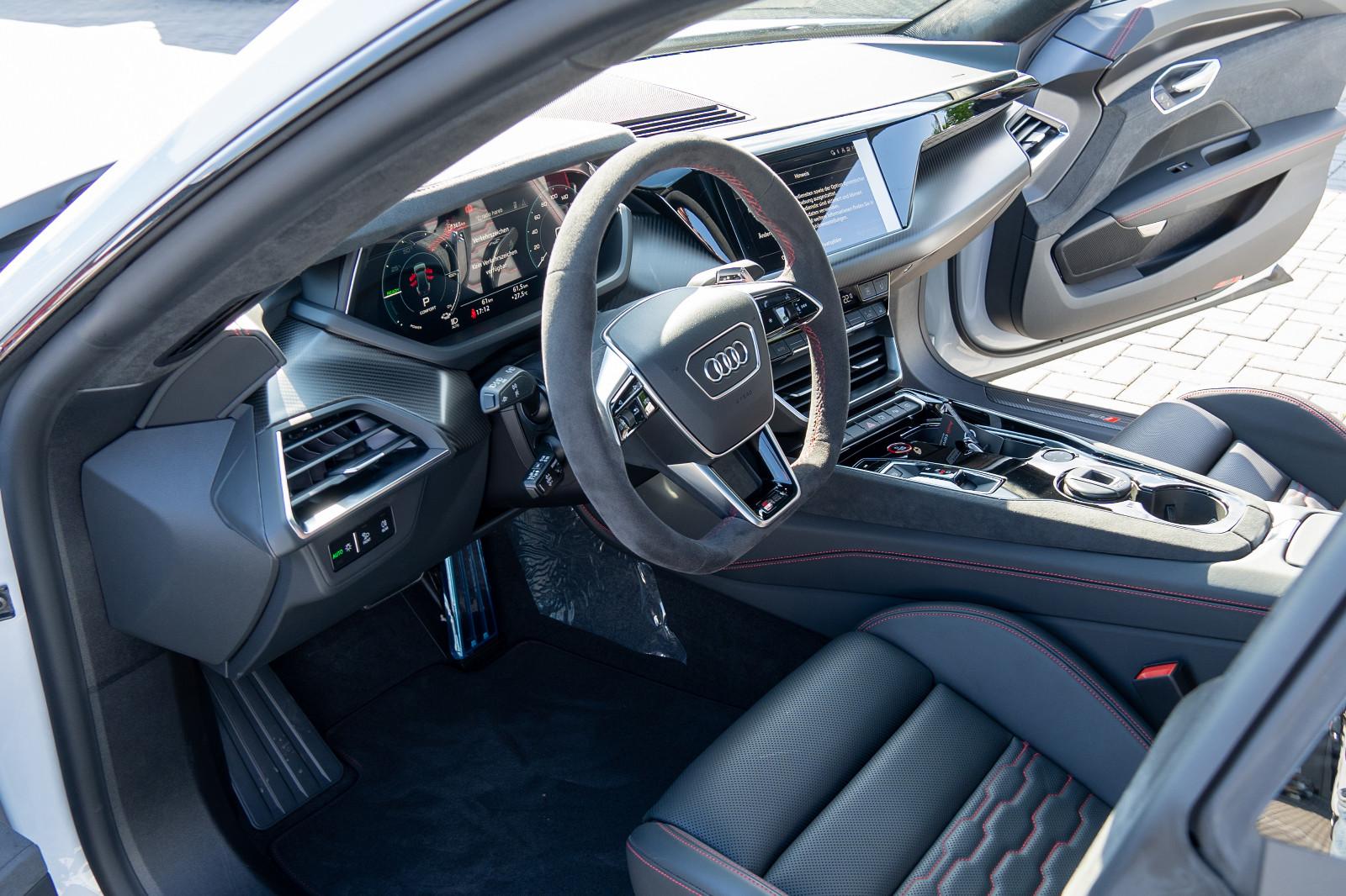 Audi e-tron GT RS Carbon*AssistenzPlus*HeadUP*NP175T€