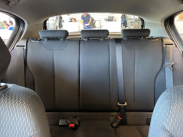 BMW 118  1 Lim. 5-trg. 118 i *NAVI*PDC*SZHZ*TEMPOMAT