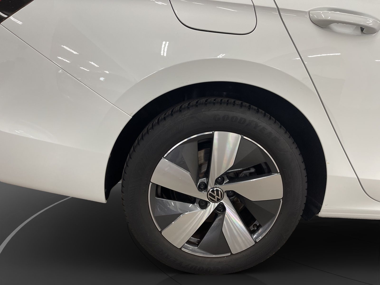 Volkswagen Passat Variant - Bild 15