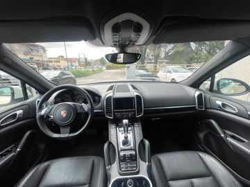 Porsche Cayenne - 10