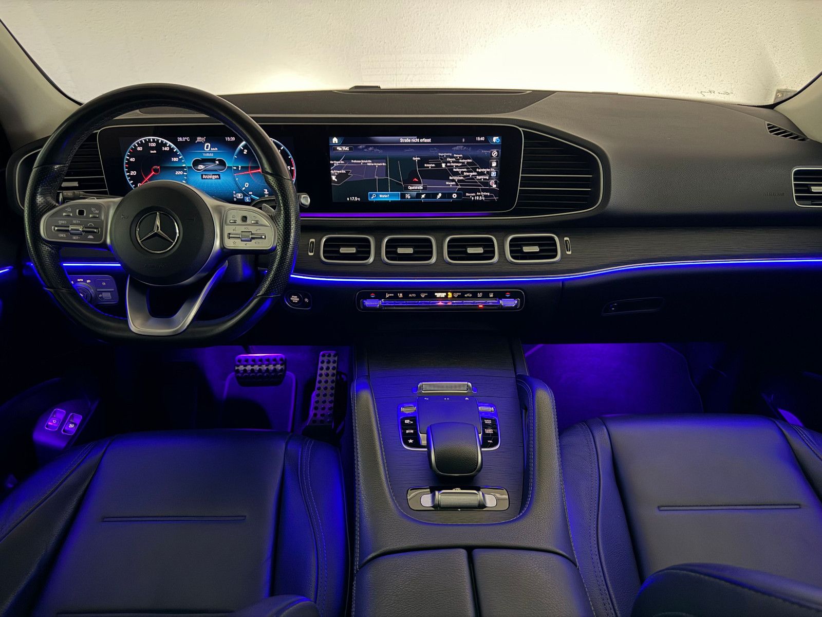 Fahrzeugabbildung Mercedes-Benz GLE 400 d 4Matic AMG-LINE/DISTRONIC+/AHK/7-SITZE