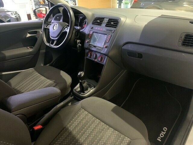 Fahrzeugabbildung Volkswagen Polo V 1.4 TDI NAVI/TEMP/ALARM/TEMPOMAT
