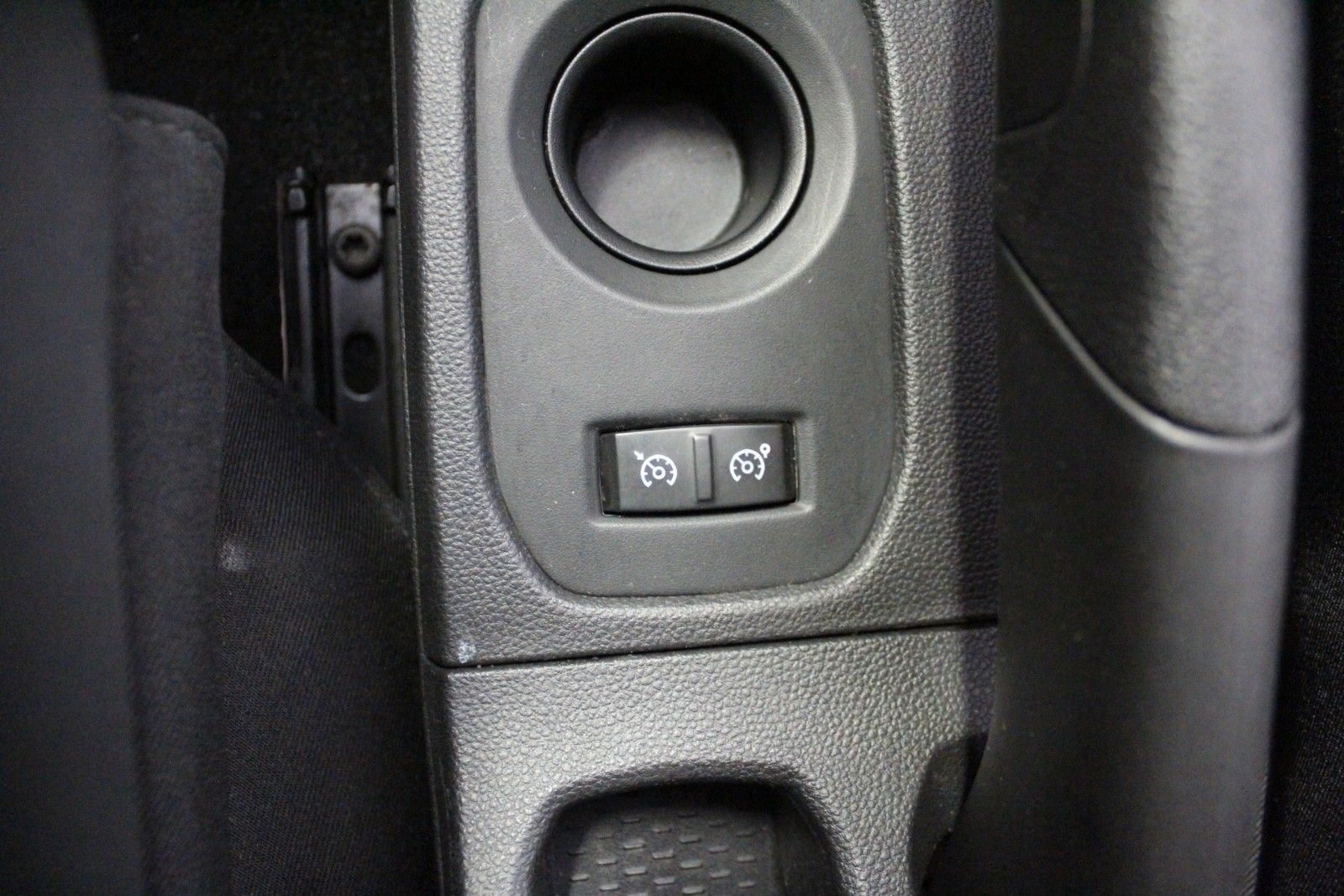 Fahrzeugabbildung Dacia Duster TCe130 *Anniversary Navi*Sitzhzg*Kamera