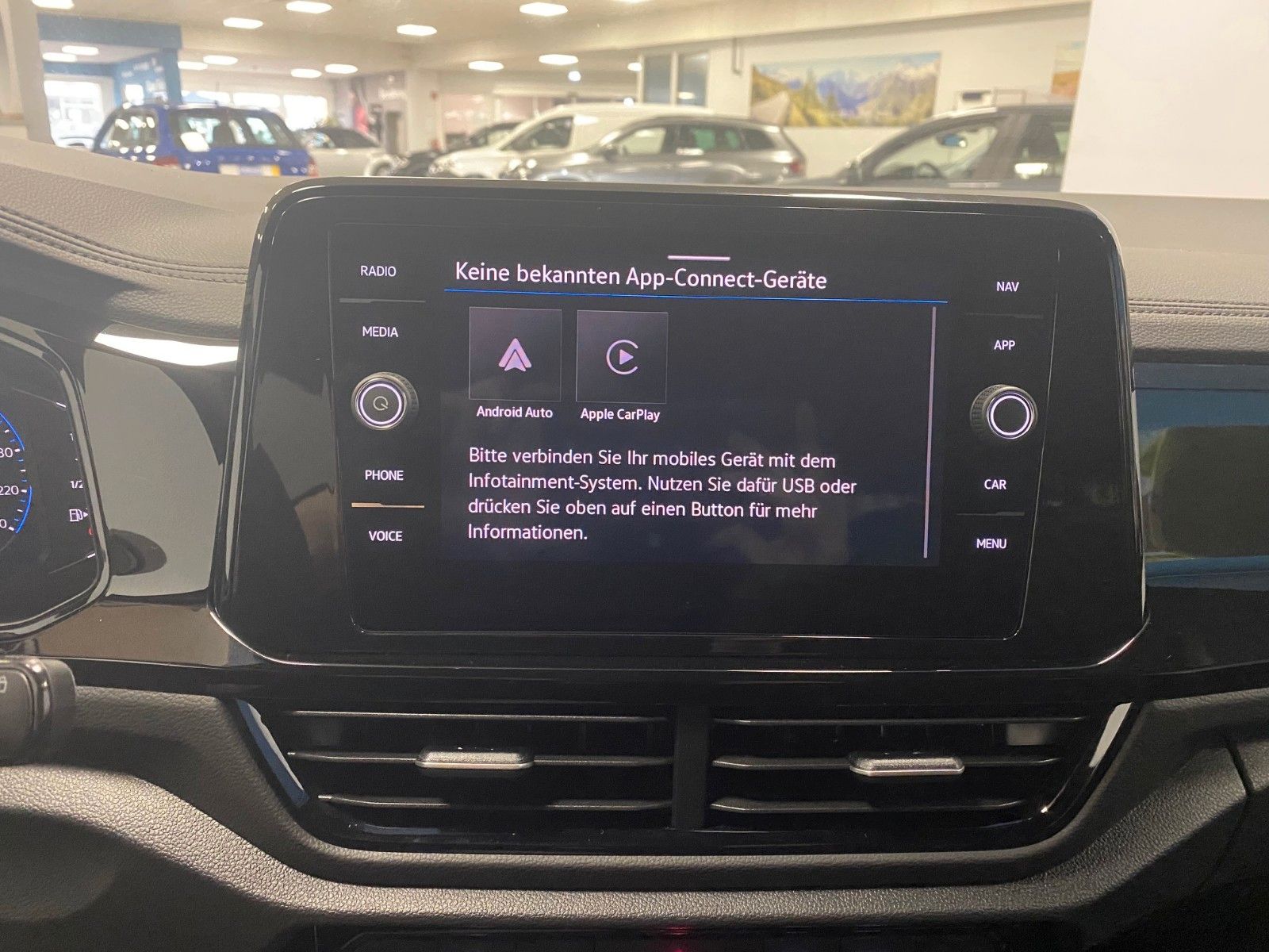 Fahrzeugabbildung Volkswagen T-Roc 1.5 TSI DSG Style+NAVI+MATRIX+Black Style+