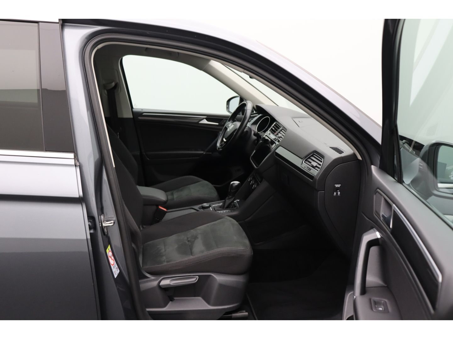 Fahrzeugabbildung Volkswagen Tiguan Allspace Highline R-Line AHK schwenkbar
