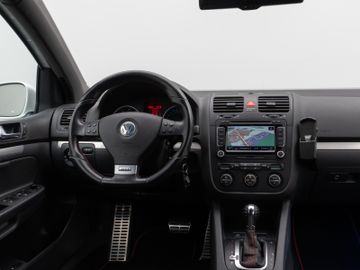 Fahrzeugabbildung Volkswagen Golf V GTI Edition 30 Navi Soundsystem Standhzg