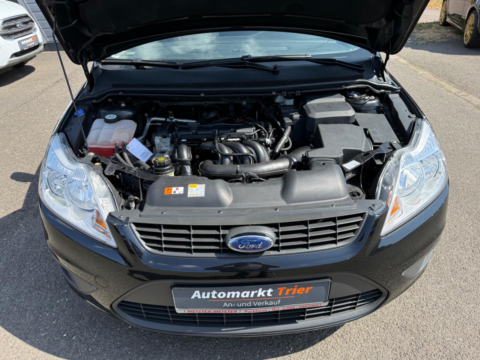 Ford Focus 2010 — photo 20