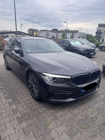 BMW 520d M-sport paket ACC 2.0L diesel 190PS Auto 