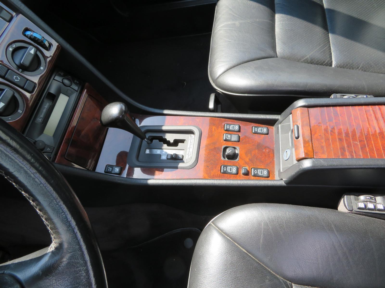 Mercedes-Benz CE 220